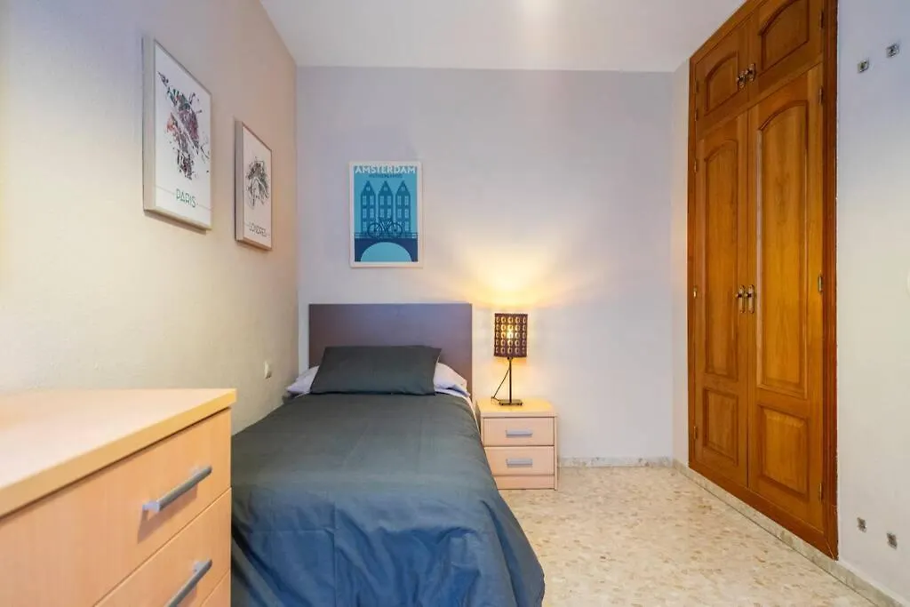 Luminosa Y Soleada Casa En El Centro De Torre Del Mar Apartment