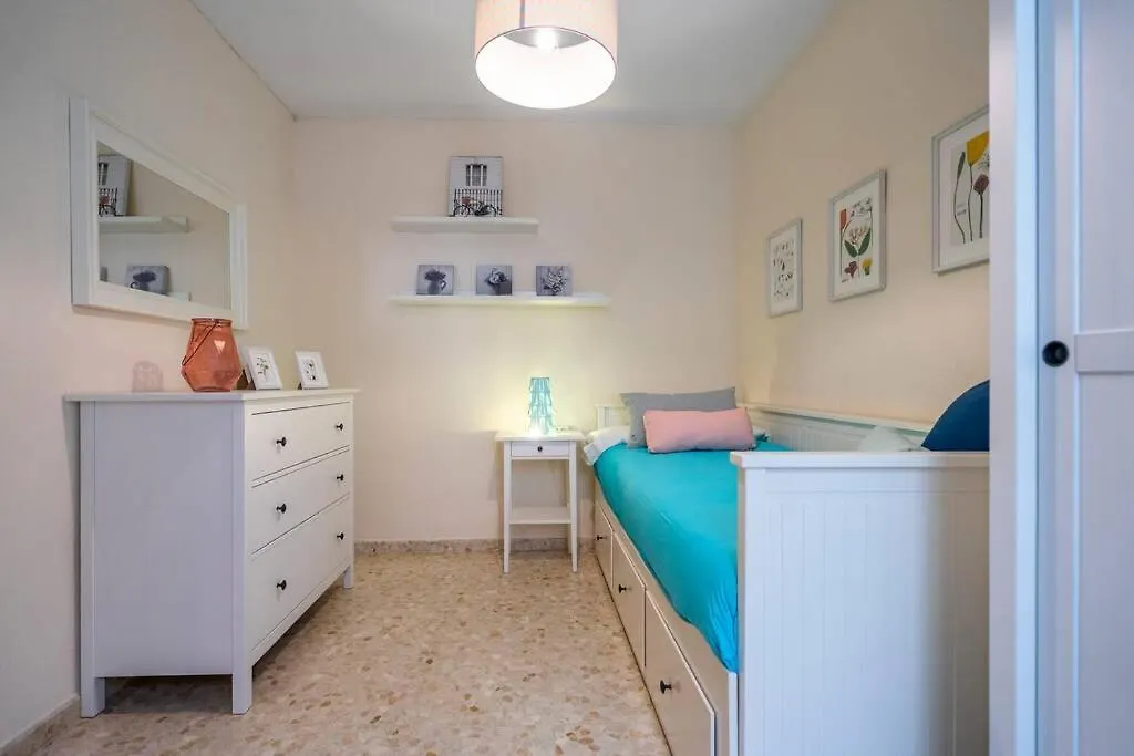 Luminosa Y Soleada Casa En El Centro De Torre Del Mar Apartment Spain