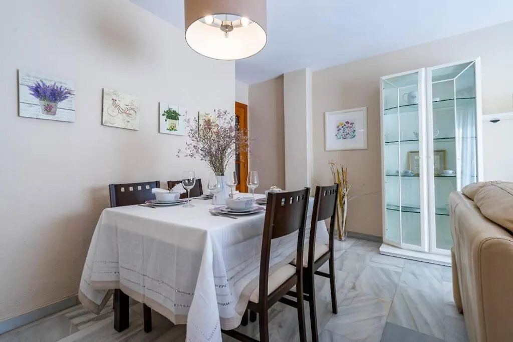 Apartamento Luminosa y soleada casa en el cento de Torre del Mar